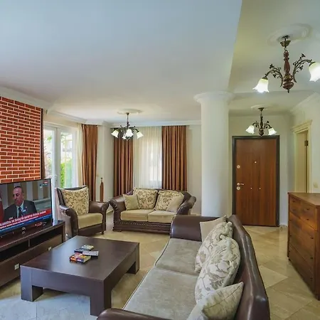 çalış'ta Denize Sıfır 10 Kişilik Starfish 3 Villa