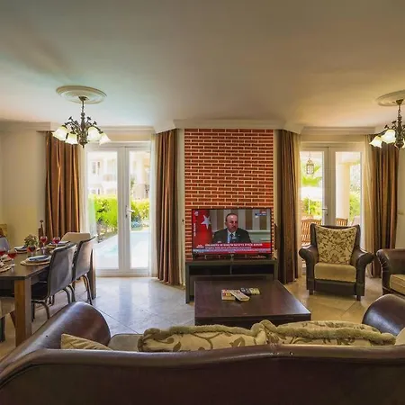 çalış'ta Denize Sıfır 10 Kişilik Starfish 3 Villa *