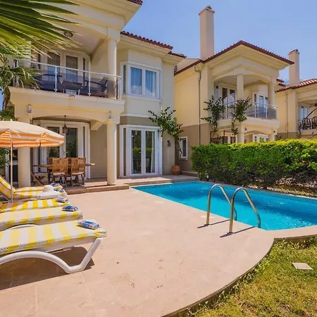 Villa çalış'ta Denize Sıfır 10 Kişilik Starfish 3 Fethiye